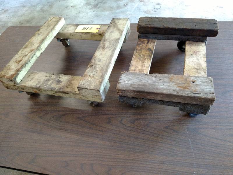 lot 115 image: (2) 4-Wheel Dollies...