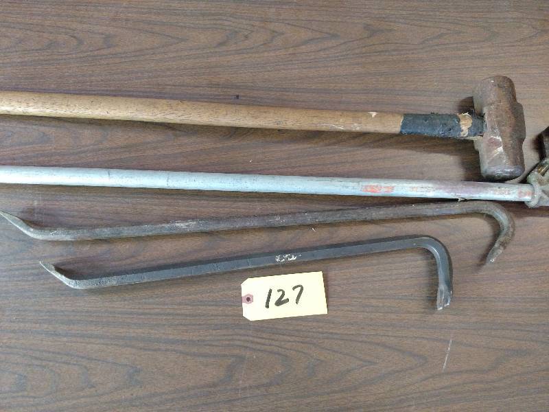 lot 127 image: Conduit Bender, Sledge Hammer, & (2...