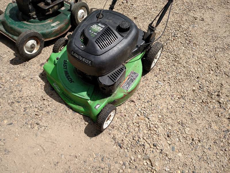 lot 143 image: (2) Mowers, Have Compression, Wont ...