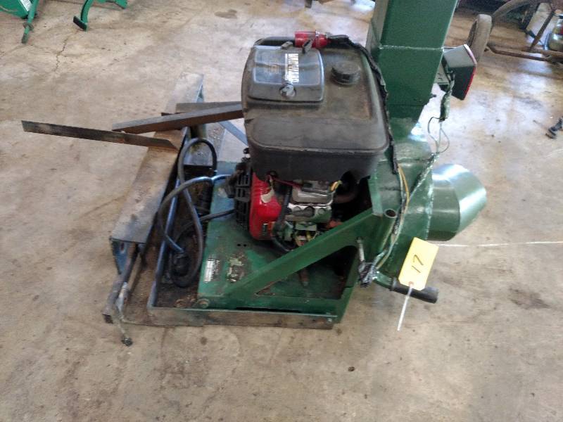lot 17 image: Lesco Model LTL160 Leaf Vac, Intake...