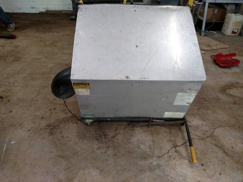lot 24 image: Peco Dump Hopper, with Framework & ...