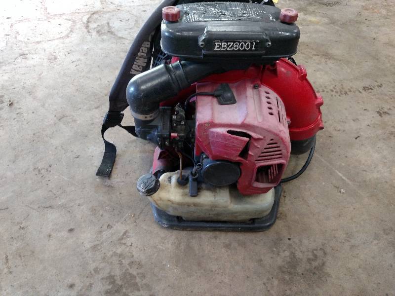 lot 31 image: Redmax EBZ8001 Backpack Blower, Wor...