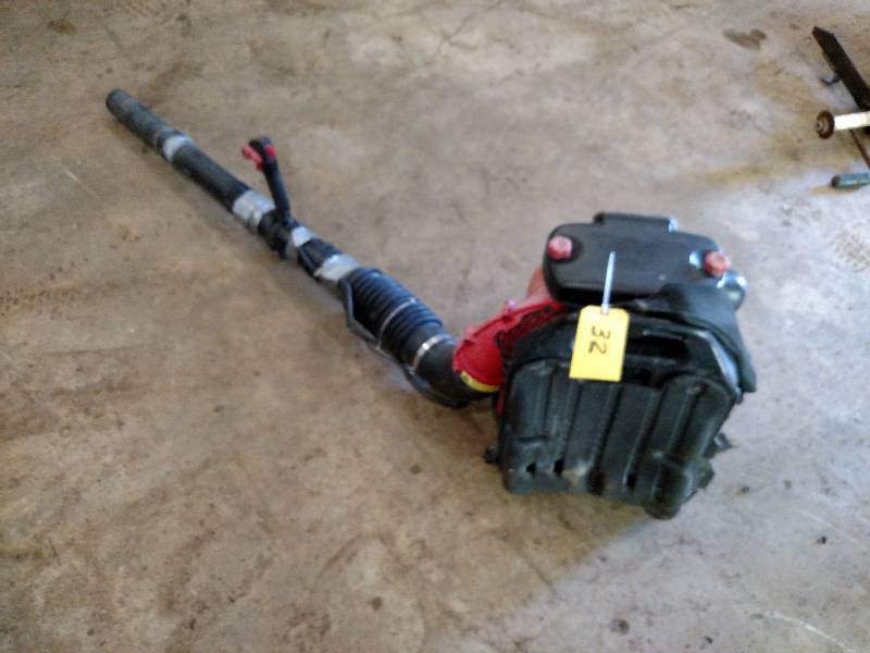 lot 32 image: Redmax EBZ8001 Backpack Blower, Wor...