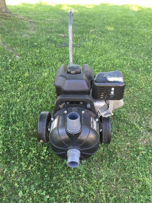 lot 19 image: Recently Tuned Up Super Nice Portable Sump Pump W Pacer Pump seb2ul e5ic & Briggs & Stratton 825 Series Engine - Works Excellent & Ready To Pump