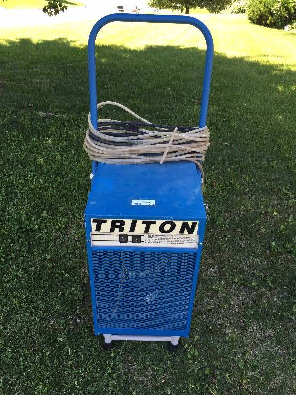 lot 22 image: Triton Portable Industrial Commercial Dehumidifier - Restores Water-Damaged Areas Fast - Excellent Condition