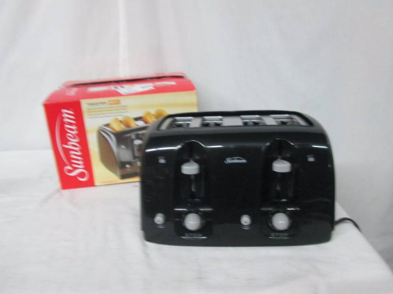 Sunbeam 4-Slice Wide-Slot Toaster