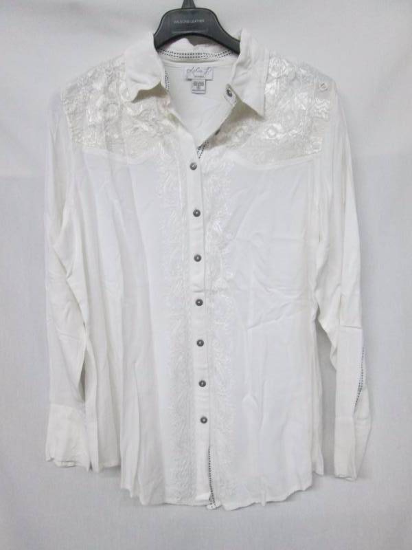 Lola P Womens Embroidered Western Shirt