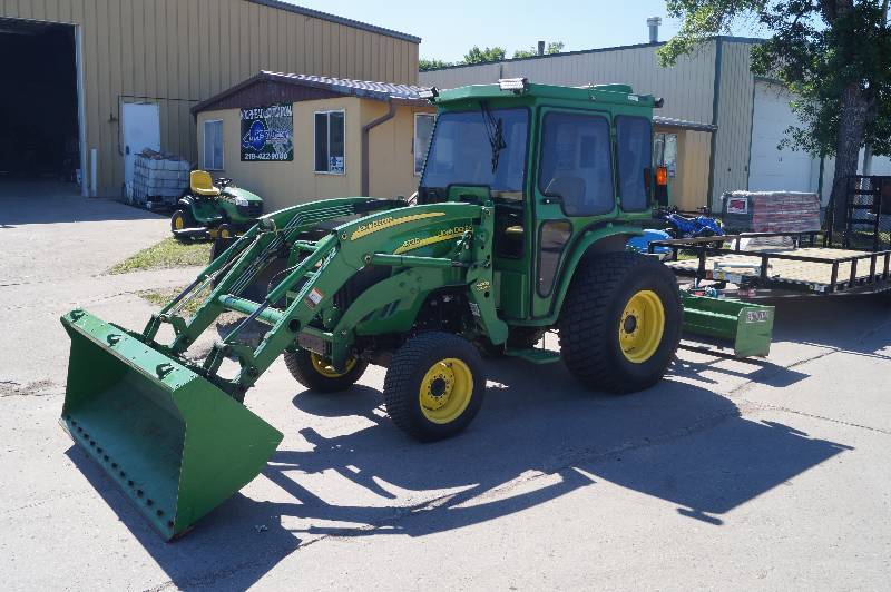 John Deere 4720 Tractor