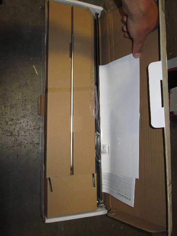 lot 426 image: RCA MST46BKR 26-46 Ultra-Thin Tilt Mount