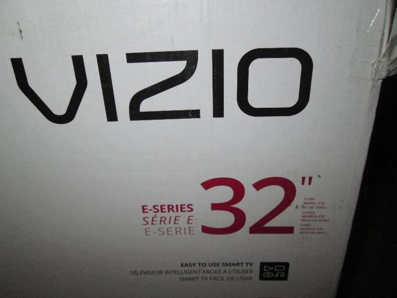 lot 453 image: VIZIO E32-C1 32 Class 1080p 120Hz Full-Array LED Smart HDTV