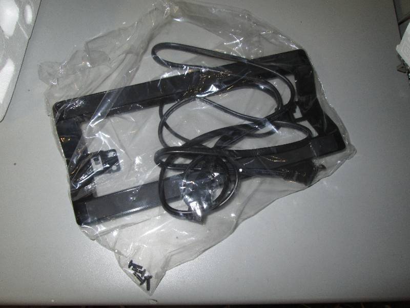 lot 455 image: VIZIO E28H-C1 28 Class 720p 60Hz Full-Array LED Smart TV