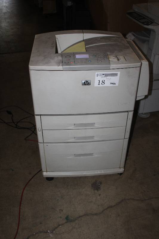 lot 18 image: HP Monochrome LaserJet 9050DN Printer