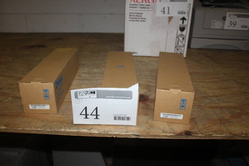 lot 44 image: Lot of (3) Dell Laser Printer 3100cn Toner Magenta,Yellow,Cyan