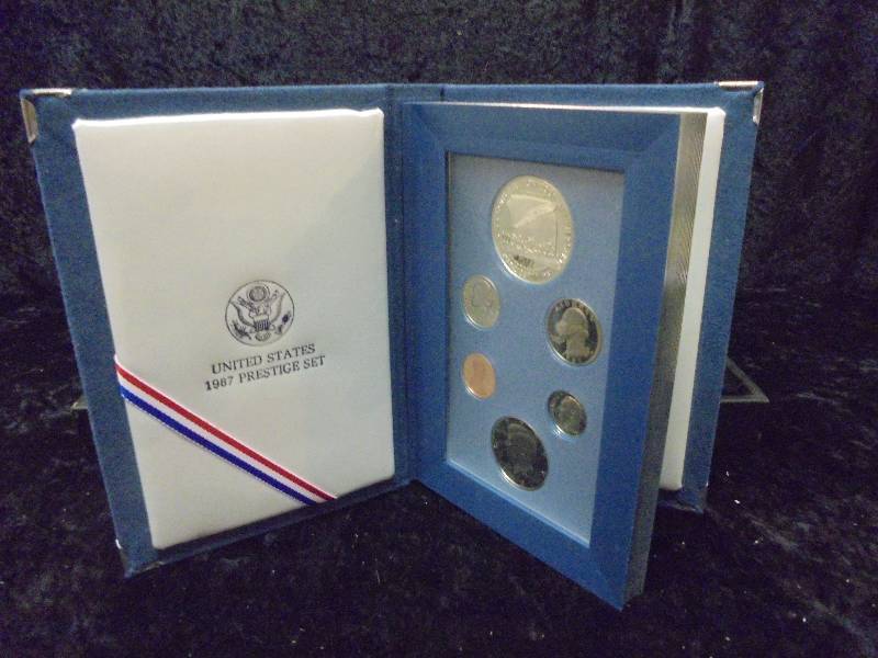 1987 US Mint Prestige Set in Display