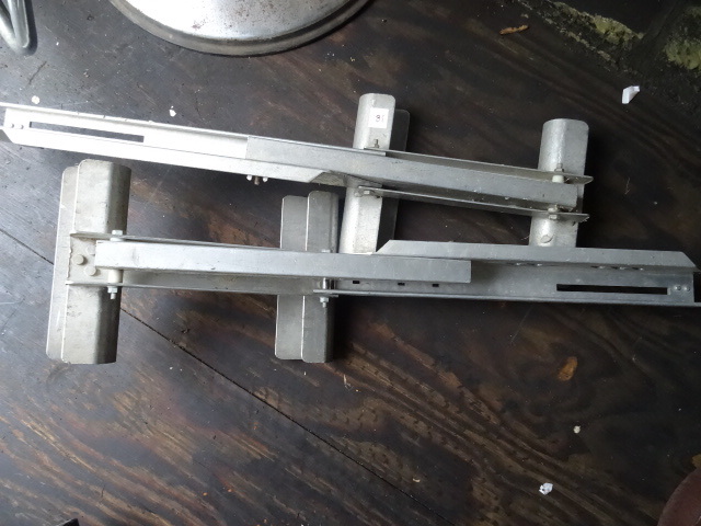 Ladder Jacks