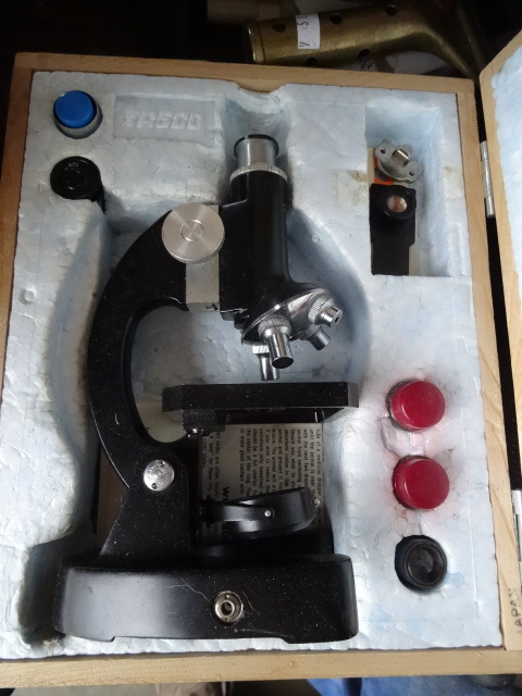 Microscope