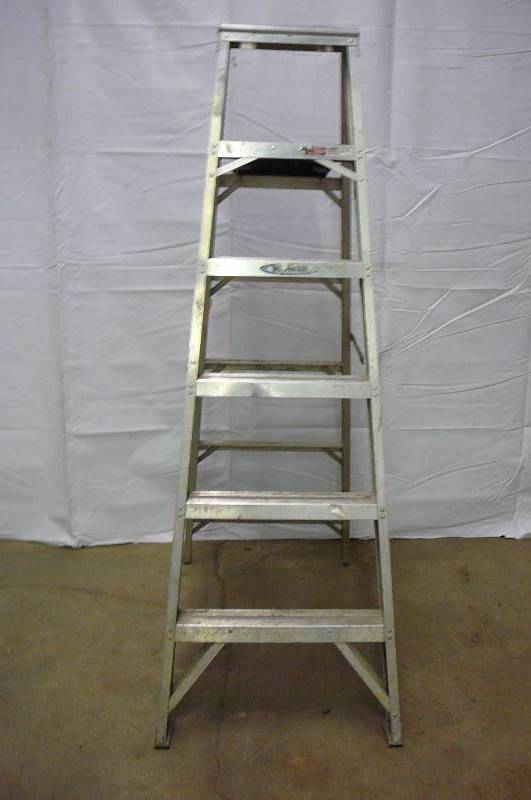 Alum Step ladder