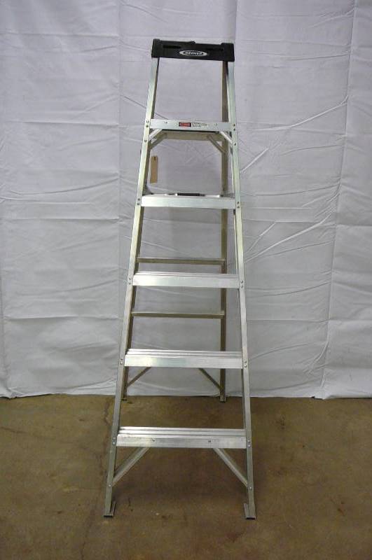 Alum Step ladder