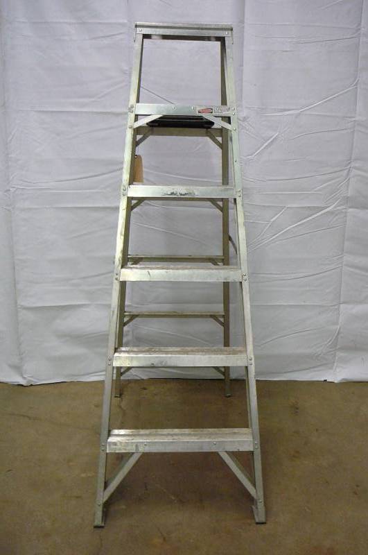 Alum Stepladder