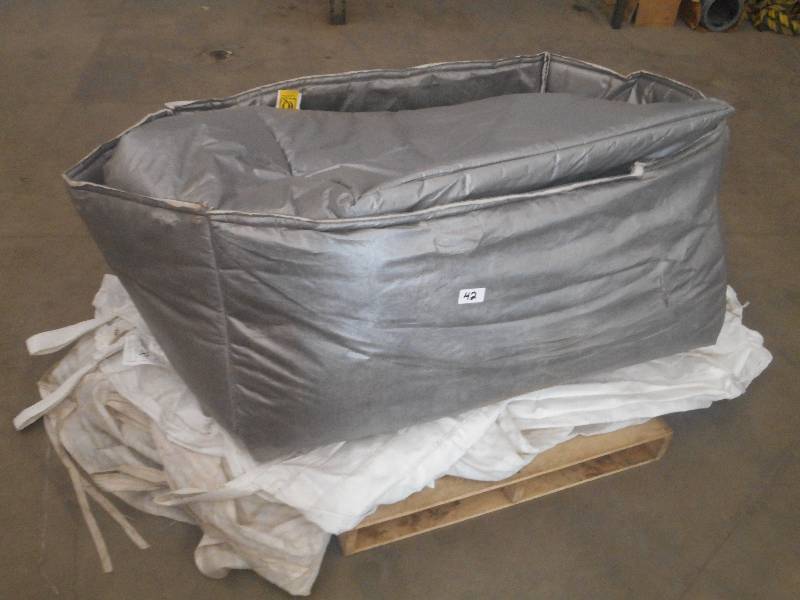 Lot Of (2) Commercial CargoQuilt Pa...