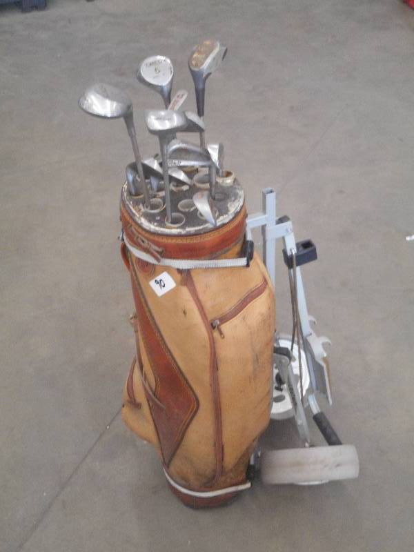 Set Of Vintage Sounder Golf Clubs W...