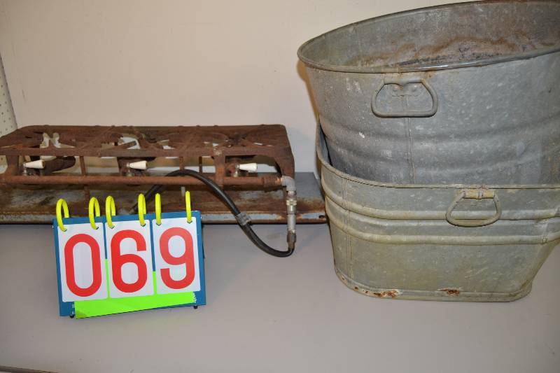 lot 69 image: Stove top and metal tubs