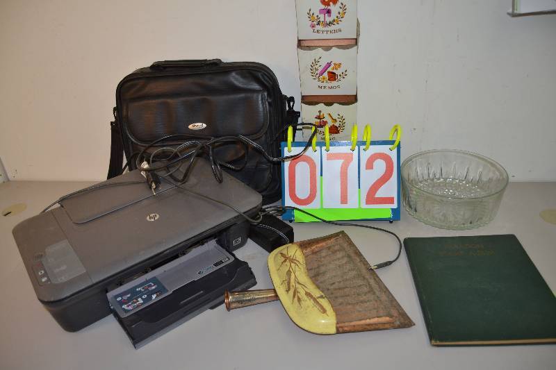 lot 72 image: Household Items