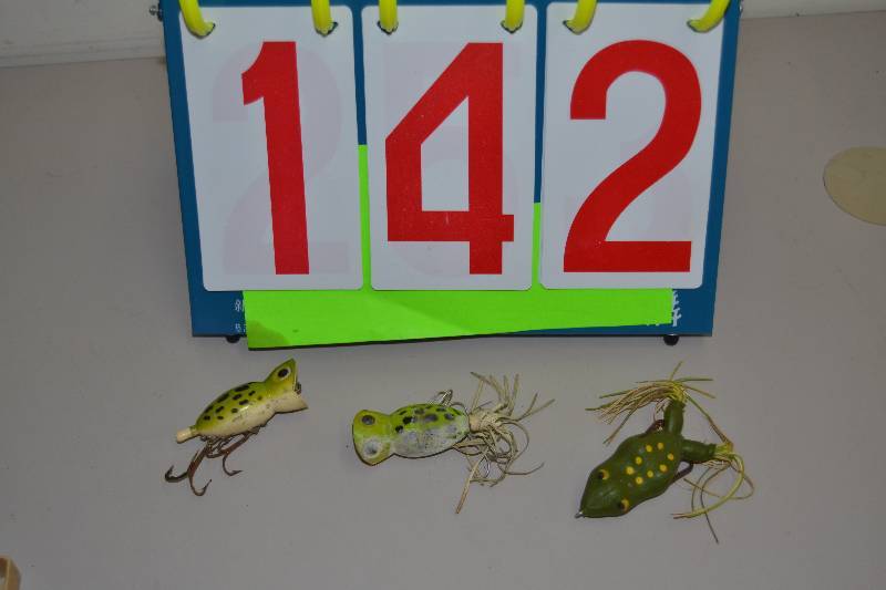 lot 142 image: Fishing lures
