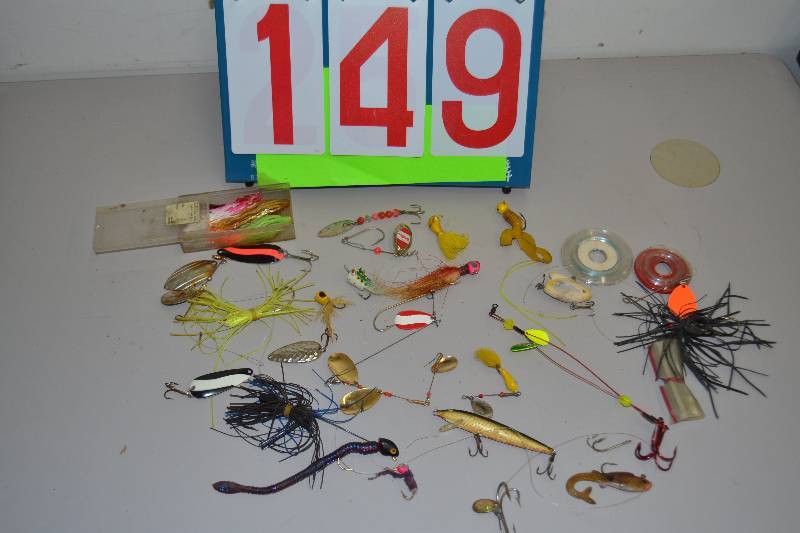 lot 149 image: Fishing lures