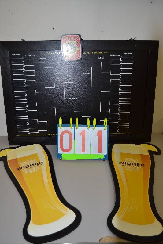 lot 11 image: Widmer Tournament Board