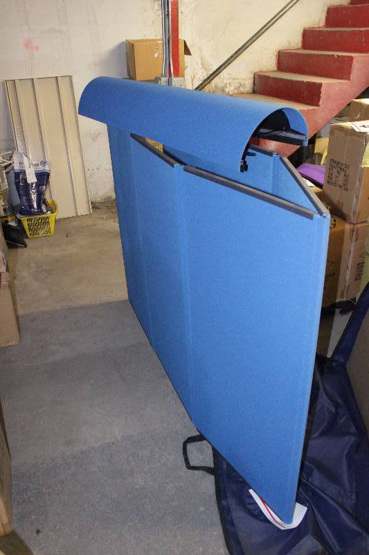 11-foot Folding Trade Show Table-top Background with case