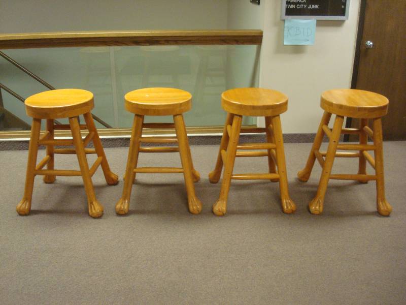 lot 17 image: Large Wood Eagle Claw Stools, Some Loose Pieces, Need Repair