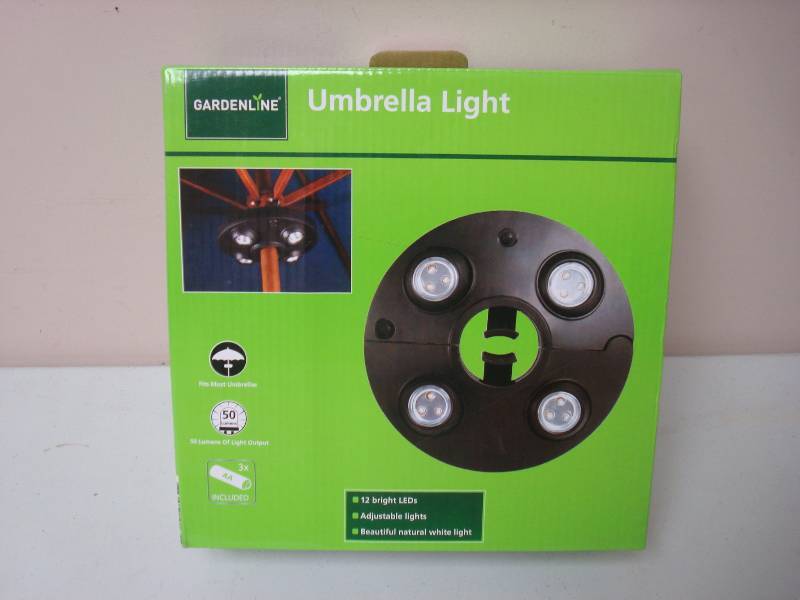 lot 45 image: Umbrella Light, Looks New