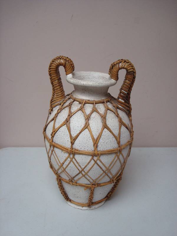 lot 48 image: Ceramic White Vase Jug