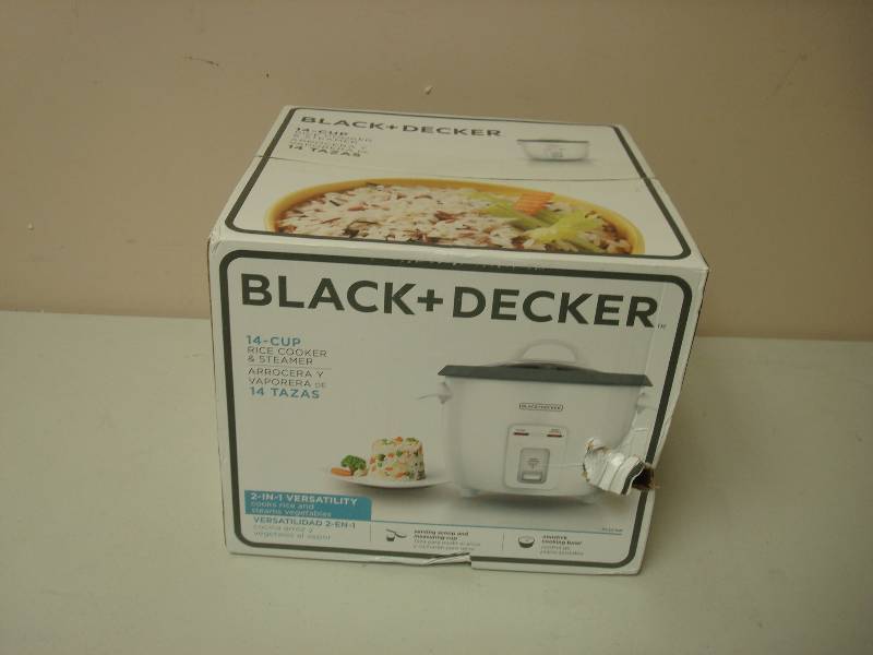 lot 69 image: Black And Decker Rice Cooker, Looks New