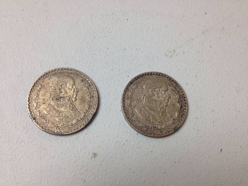 lot 100 image: 1961 & 1962 Silver Pesos Coins, Show Wear
