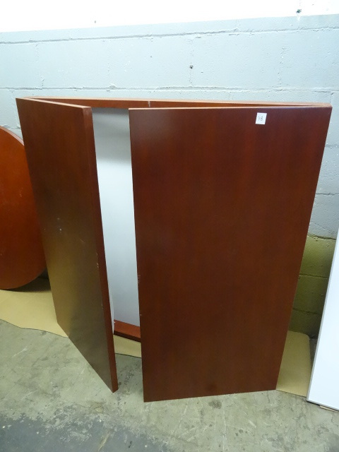 Presentation Cabinet