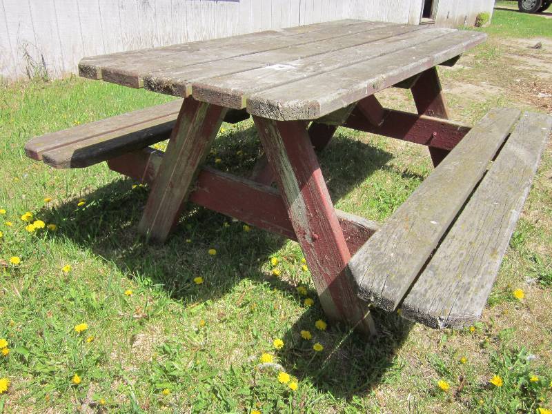 Wood Picnic Table
