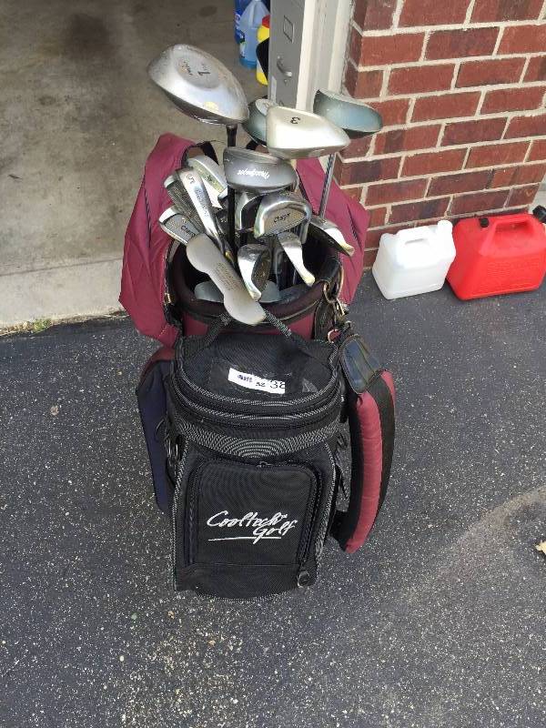 lot 38 image: Golf Clubs & Bag - Bonus Cooler