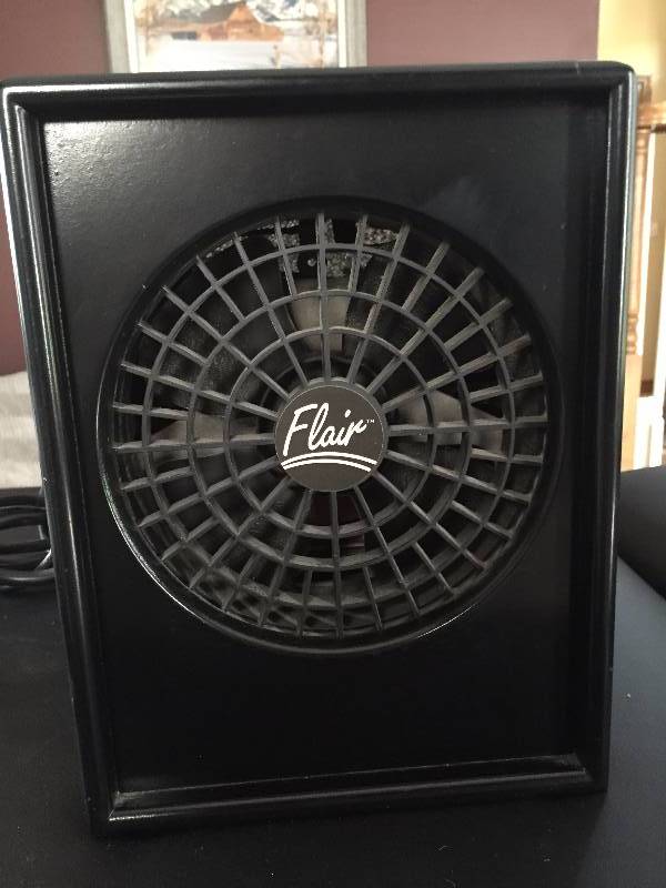 lot 95 image: FLAIR Air Purifier Sanitizer 120V Black - Excellent Condition