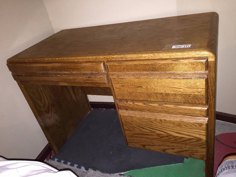 lot 107 image: Small Wood Desk - Perfect Size for Your Kitchen Or a Kids Room Homework Station - Top Needs Refinishing- Wood Be Amazing Shabby Chicd