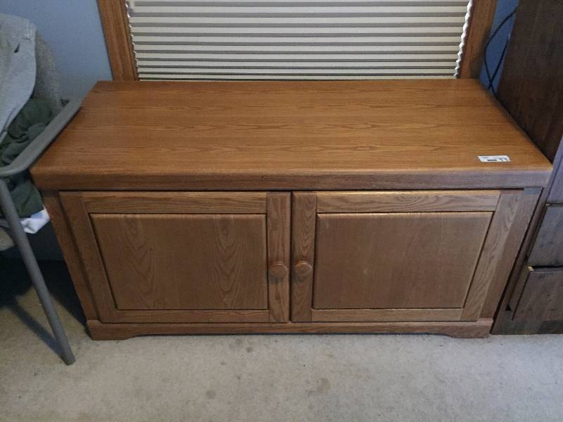 lot 114 image: Wow Love This Piece  Solid Wood Entryway Storage Bench End Of Bed Blanket Chest Cabinet Mud Room Shoe Tuckaway - Excellent Condition