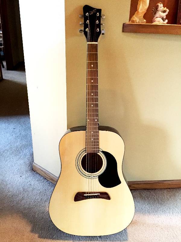 lot 115 image: First Act Acoustic Guitar - EXCELLENT CONDITION