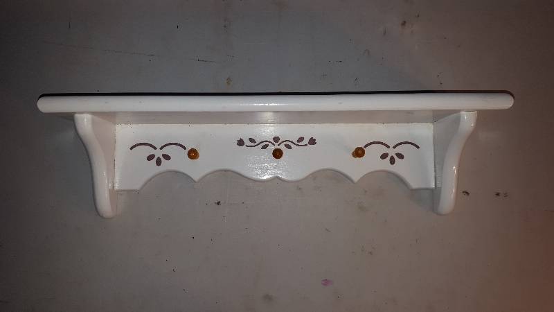 Homemade Wooden Decorative ShelfKey rack