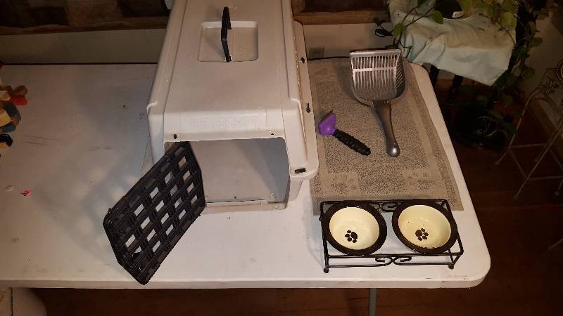 Pet travel Carrier and supplies.