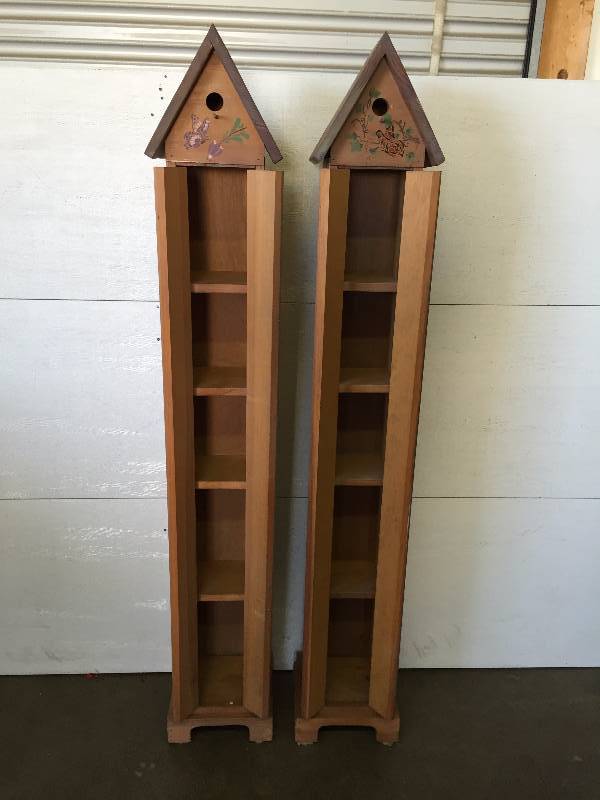 lot 55 image: TOWER BIRD HOUSES WITH STORAGE (2)