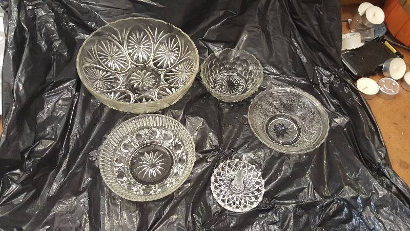 Lot of 5 bowls