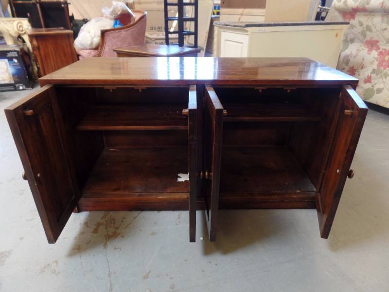 TV Stand  Cabinent