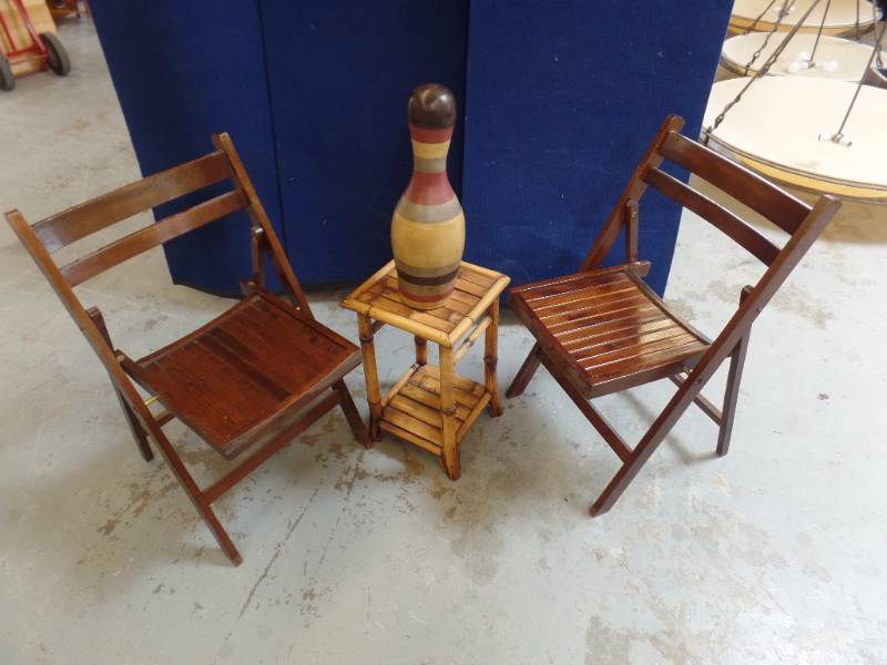 Folding Chairs and Accessories
