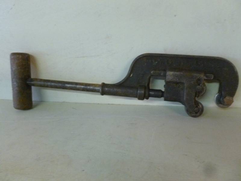 Pipe Cutter